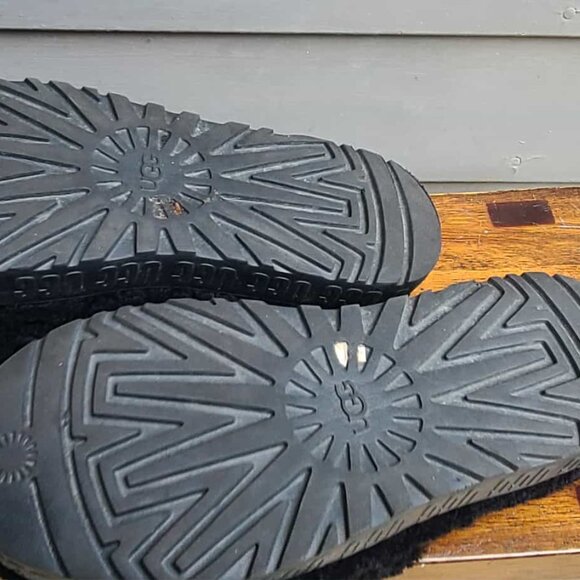 UGG Black Fluffita Slide Shearling Platforms size 9 - Picture 8 of 13